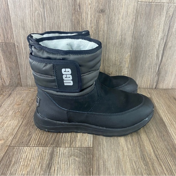 UGG Boots Toty Weather Unisex Size 4 Big Kids Black & Gray Waterproof Outdoors - Picture 2 of 10